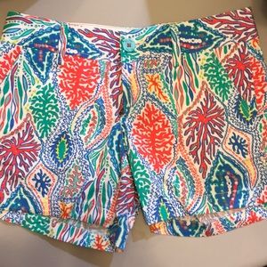 Lilly Pulitzer Callahan shorts size 2